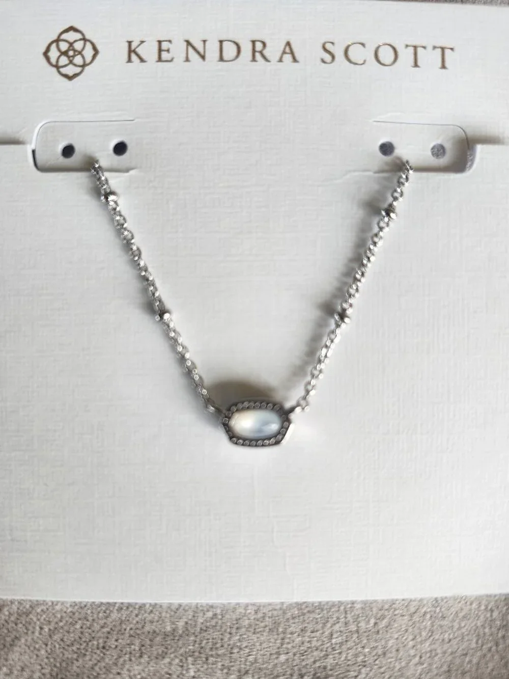 NWT Kendra Scott Mini Elise Satellite Short Pendant Necklace - Silver Tone